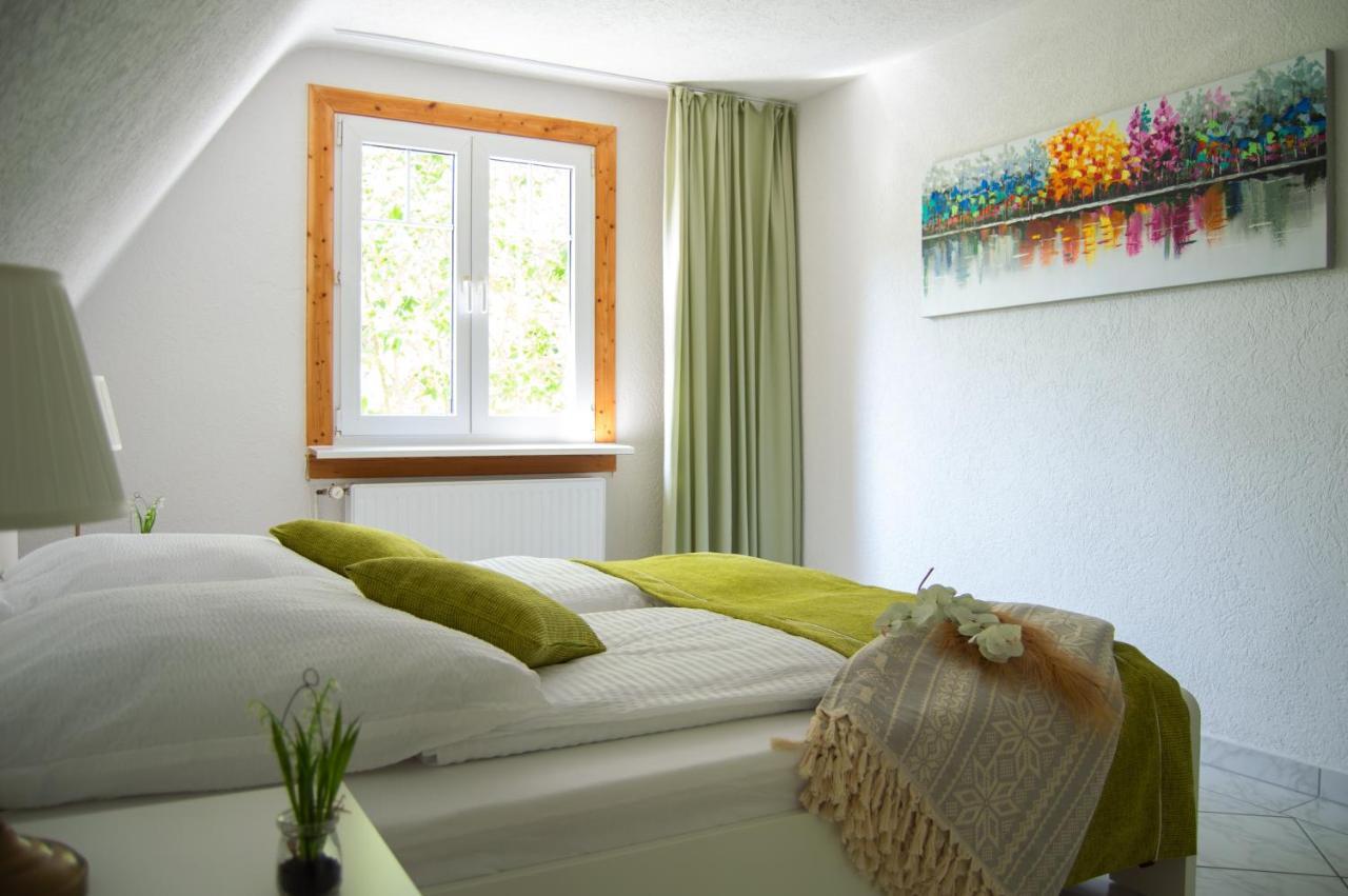 Wellness Mitten In Der Wasserfallstadt Triberg Triberg im Schwarzwald Eksteriør billede