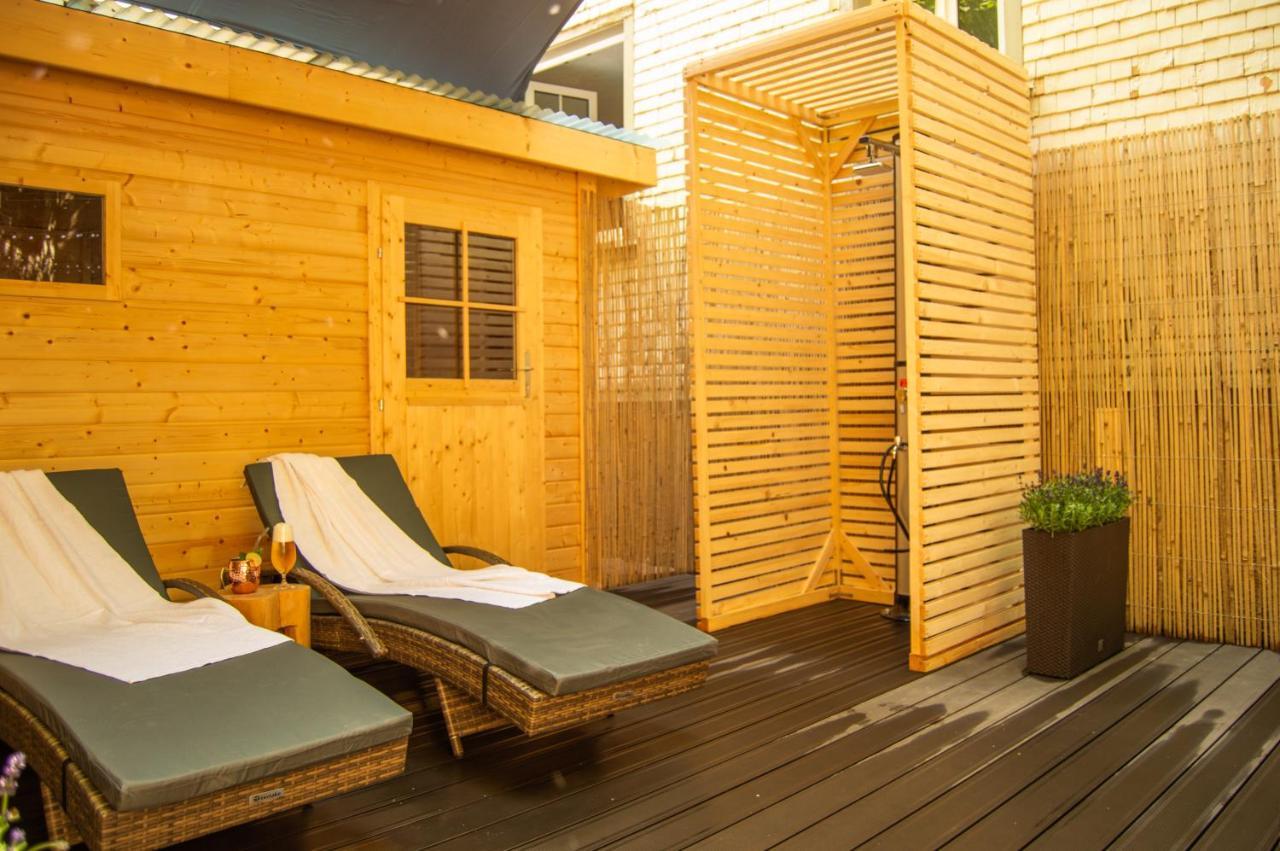 Wellness Mitten In Der Wasserfallstadt Triberg Triberg im Schwarzwald Eksteriør billede